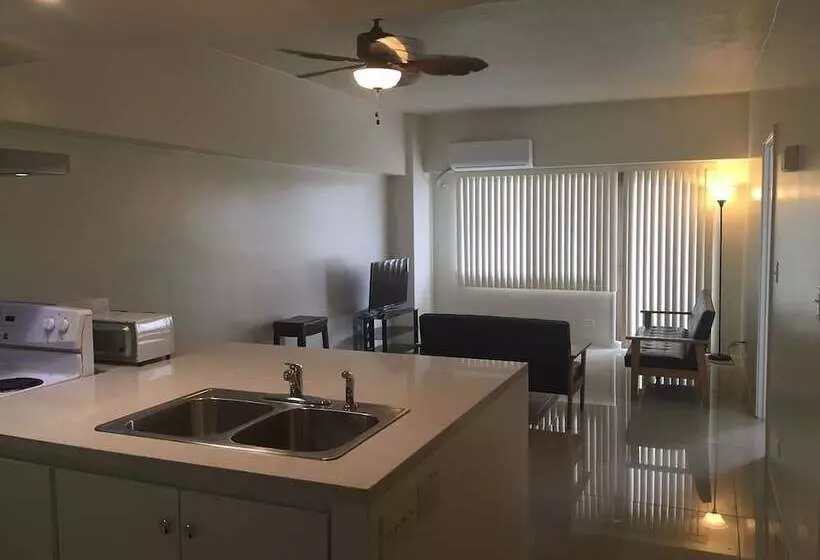 Pia Marine Condominium