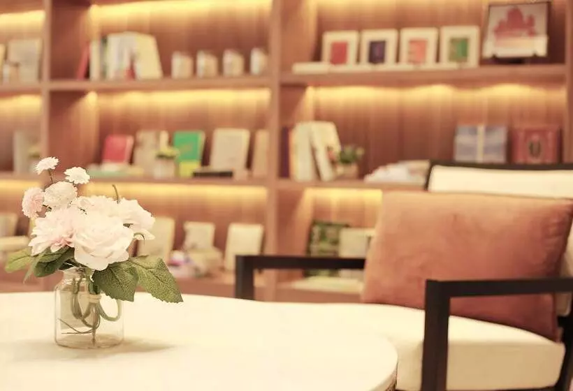 Poltton International Service Apartment Mayangxi Branch