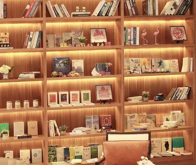 Poltton International Service Apartment Mayangxi Branch