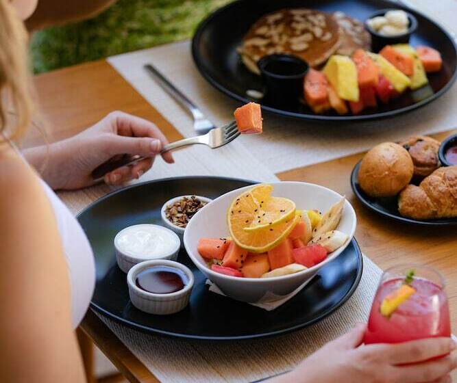 Treecasa Hotel & Resort