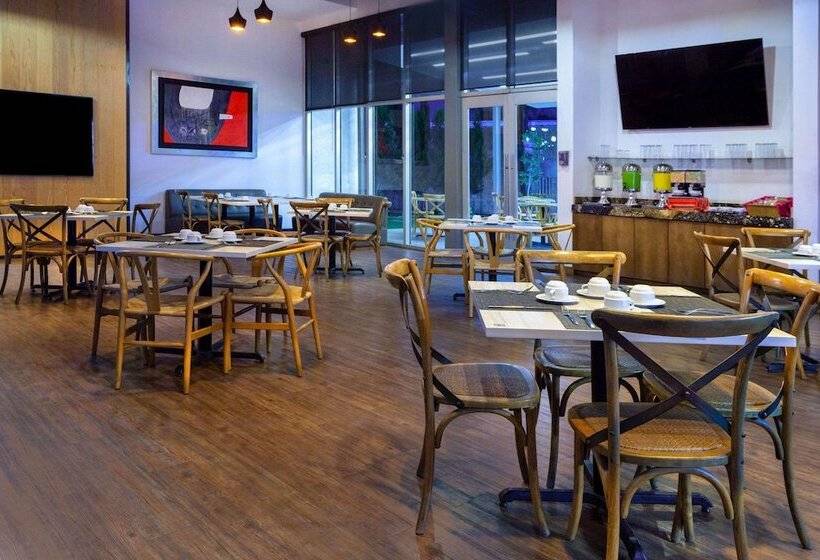 Tryp By Wyndham San Luis Potosi Hotel & Suites