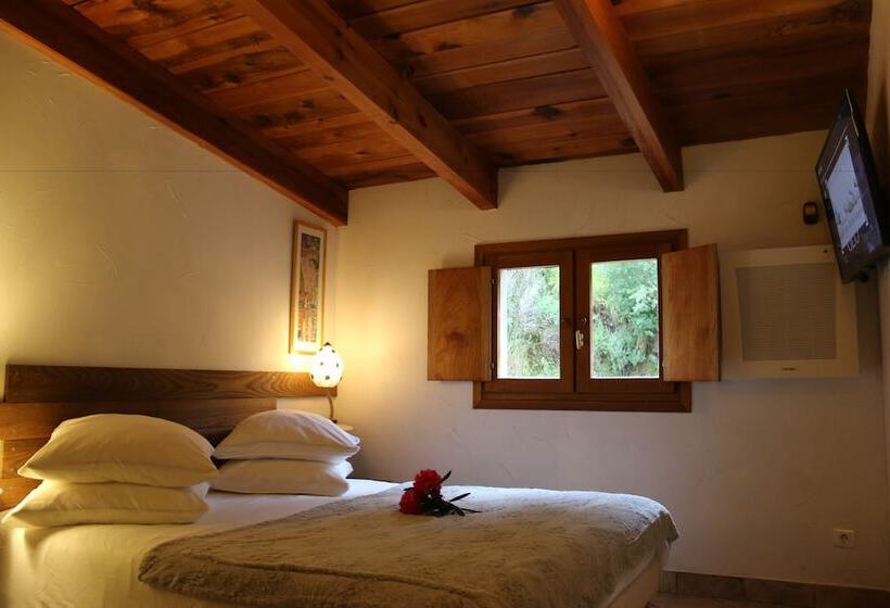 בית מלון כפרי A Flatta