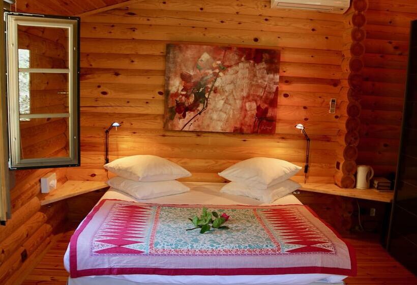 בית מלון כפרי A Flatta