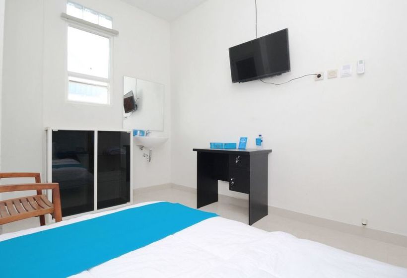 Hotel Airy Jebres Kolonel Sutarto 100 Solo