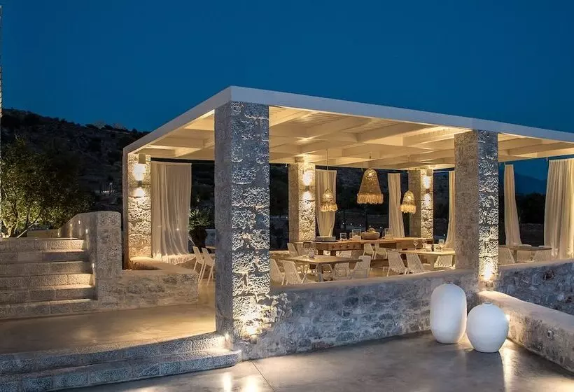 ホテル Bassa Maina Villas & Suites