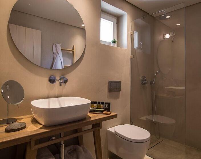 酒店 Bassa Maina Villas & Suites