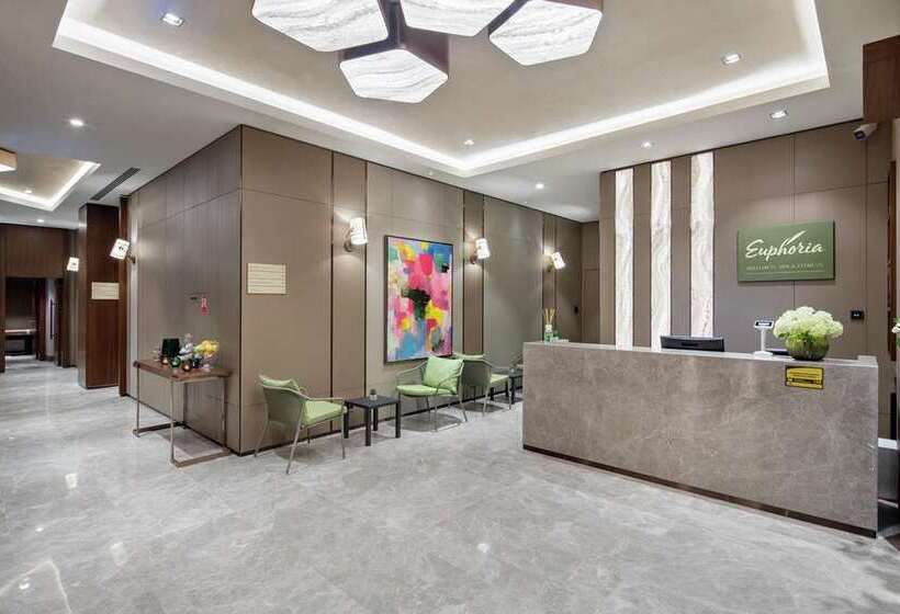 هتل Doubletree By Hilton Skopje