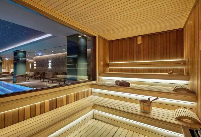 هتل Doubletree By Hilton Skopje