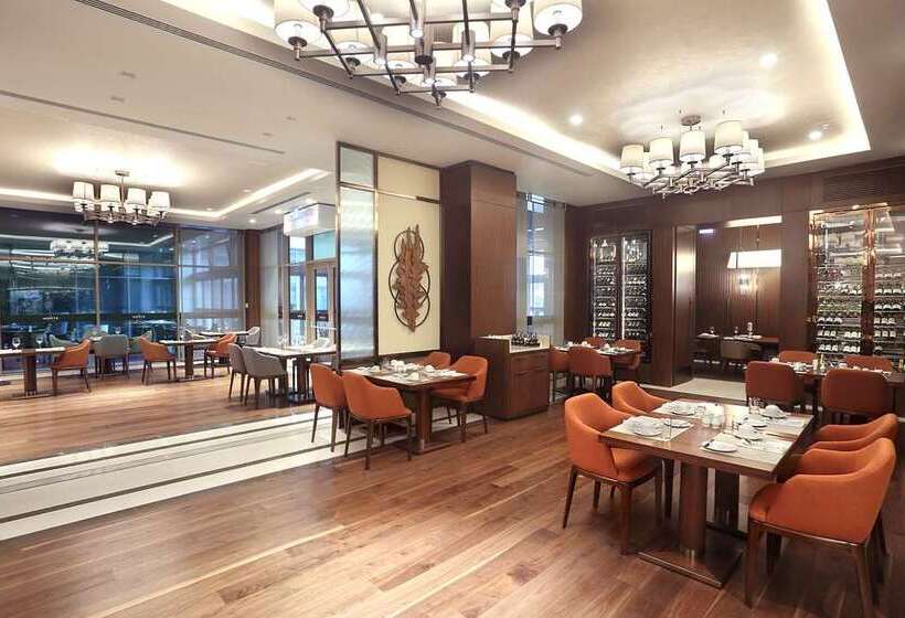 هتل Doubletree By Hilton Skopje