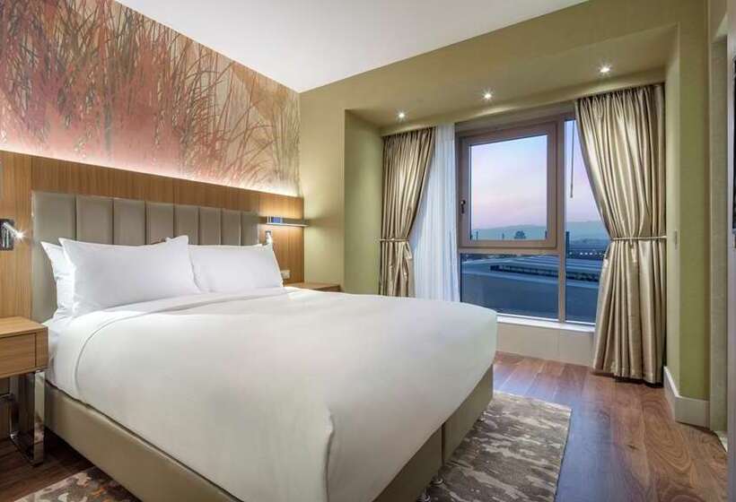 هتل Doubletree By Hilton Skopje