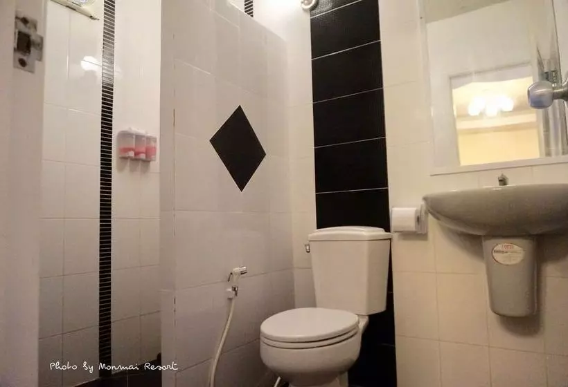 Hotelli Monmai Resort