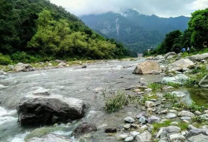 Hotel Nishantam Sanctuary Rishikesh