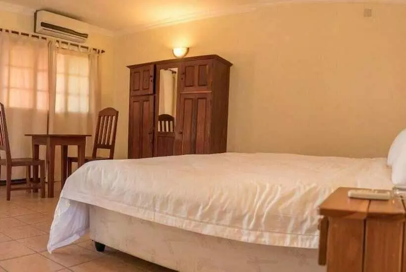 Hotelli Paraiso De Chidenguele Resort