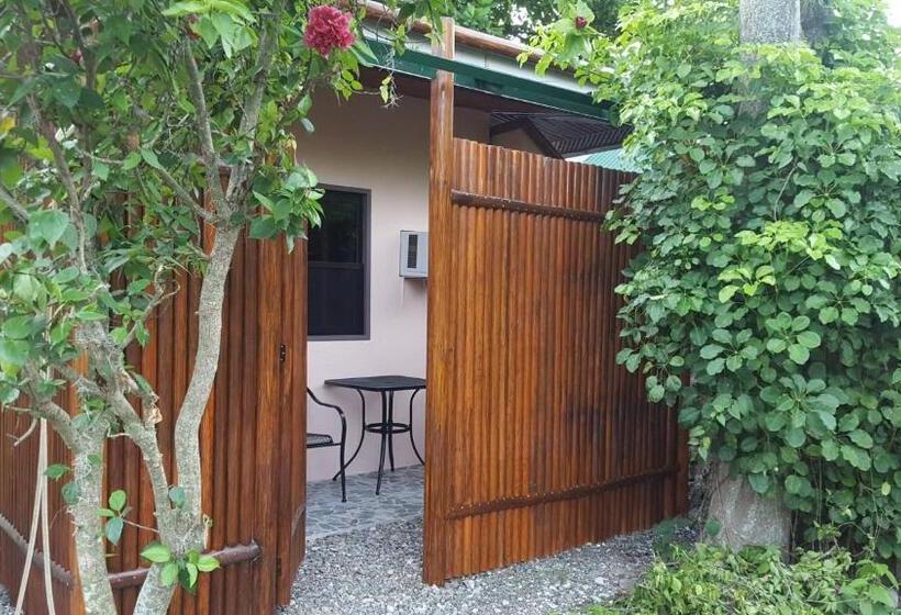 בית מלון כפרי Mj S Residences Garden