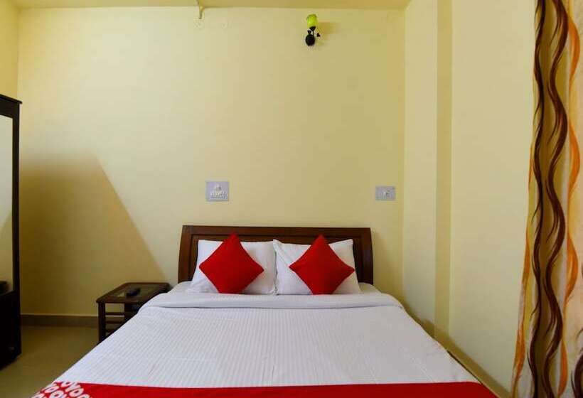 Oyo 12826 Hotel Himgiri