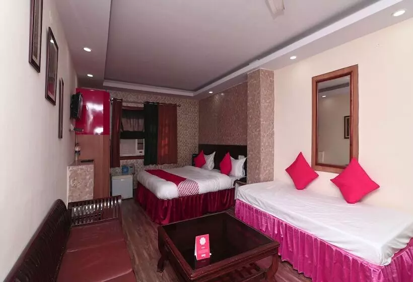 Oyo 14931 Hotel Step In