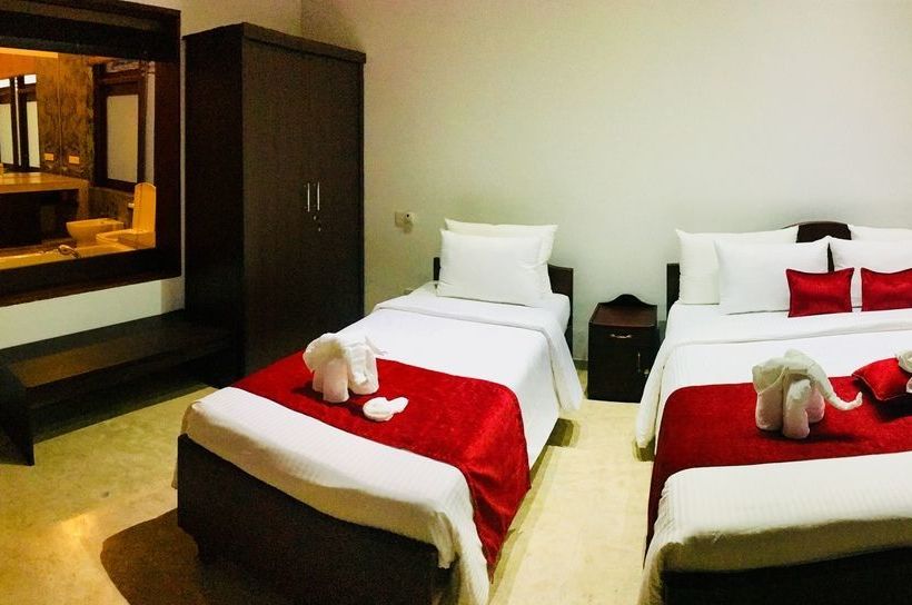 ペンション 8 Plus Villa