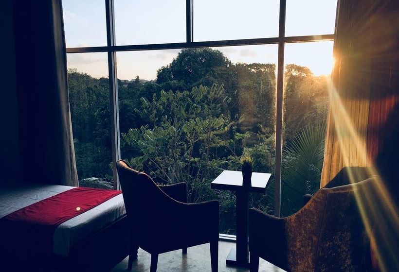 ペンション 8 Plus Villa