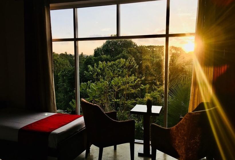 ペンション 8 Plus Villa