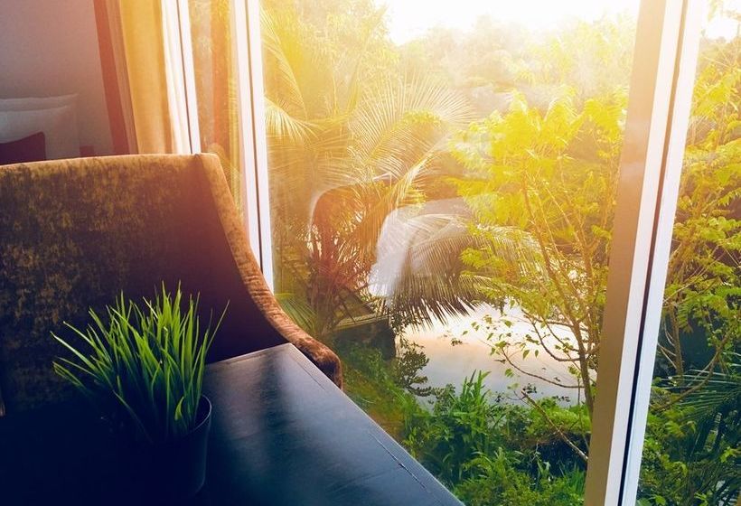 ペンション 8 Plus Villa