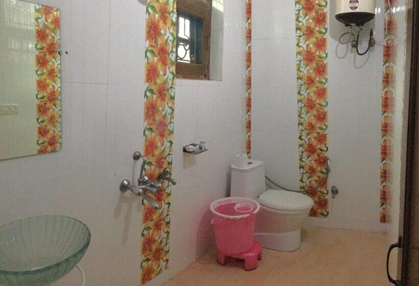 פנסיון Aman Inn