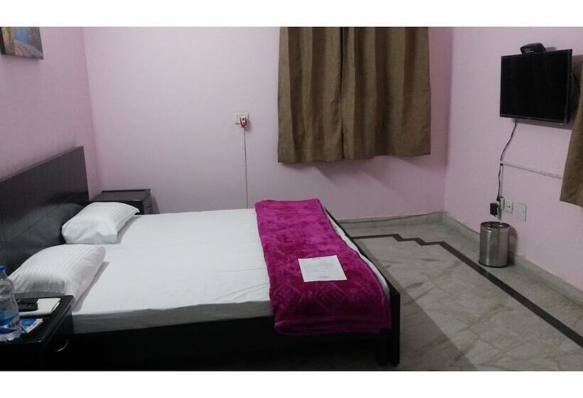 פנסיון Aman Inn