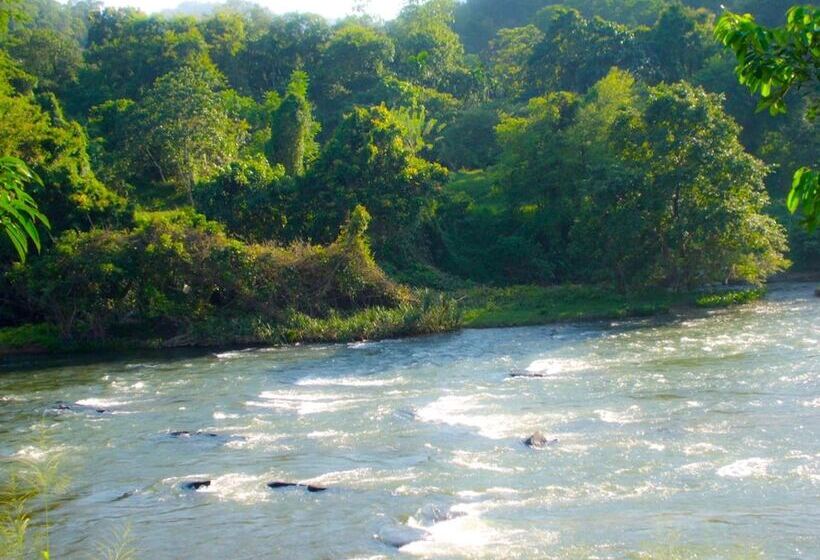 بنسيون Kitulgala Heritage Rest House