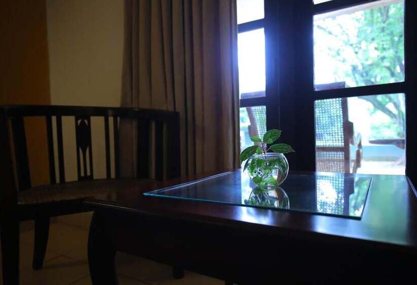 بنسيون Kitulgala Heritage Rest House