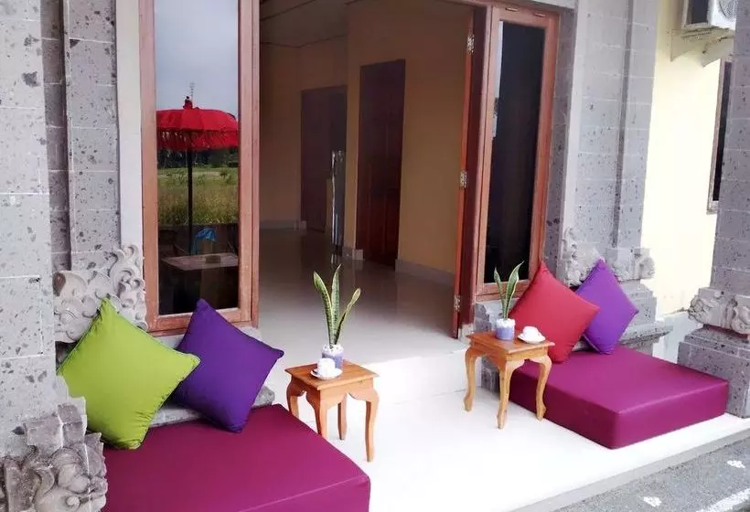 ペンション Svaha Guest House