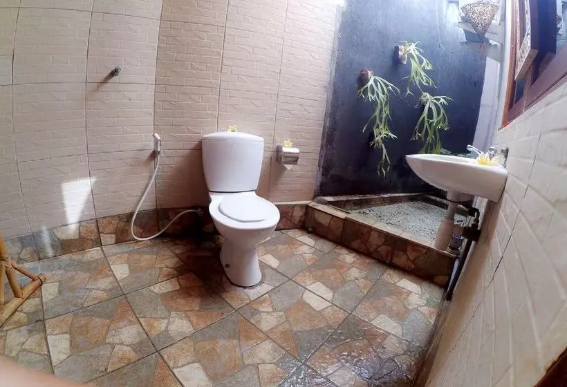 ペンション Svaha Guest House