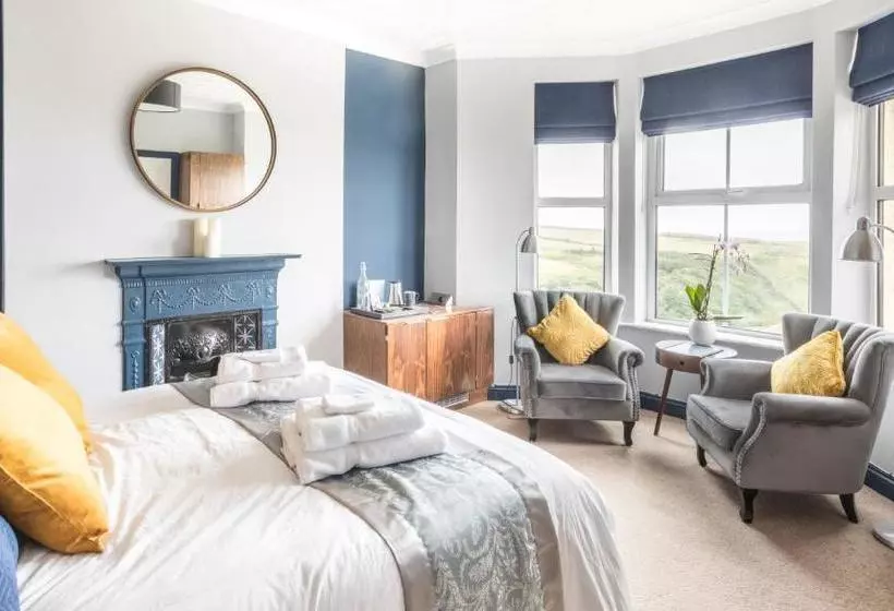 ペンション The Avalon