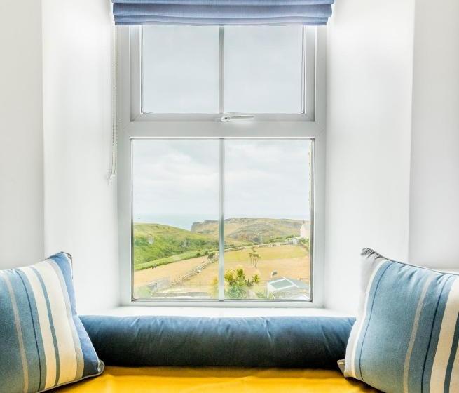 膳宿费 The Avalon