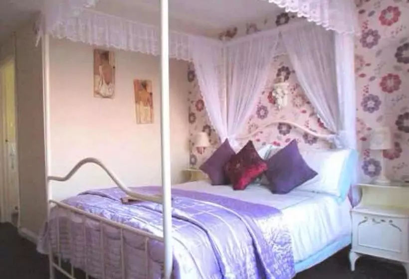 Majatalo The Sunningdale