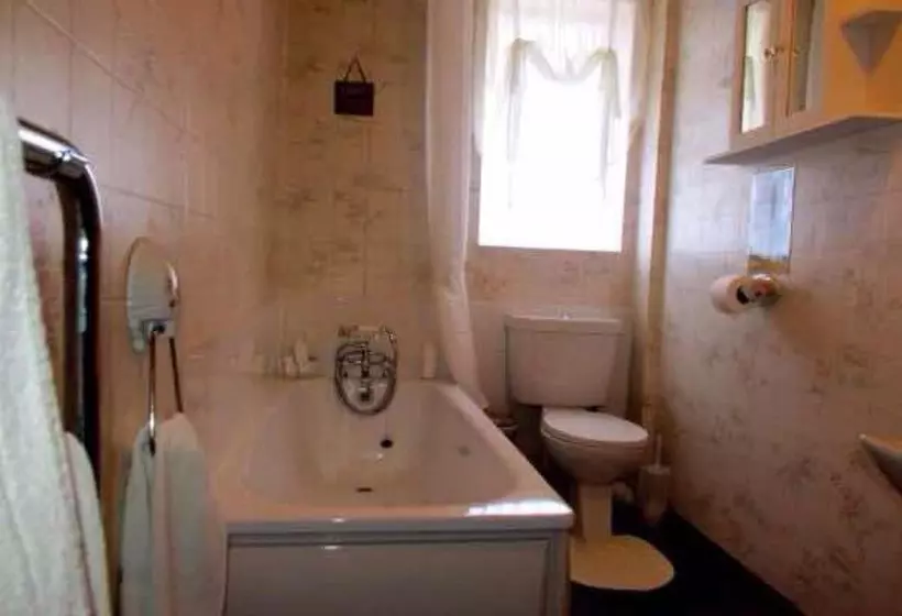 Majatalo The Sunningdale