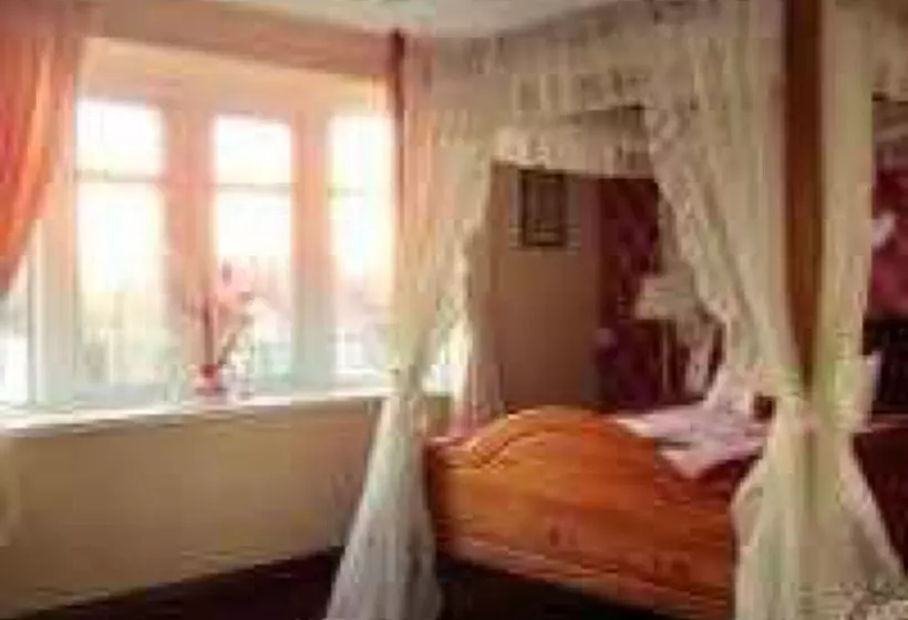 Majatalo The Sunningdale