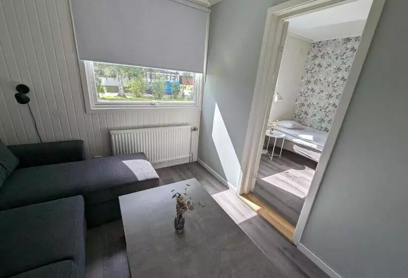 تختخواب و صبحانه Motell Fyra Hästar