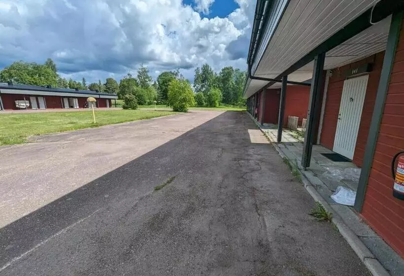 تختخواب و صبحانه Motell Fyra Hästar