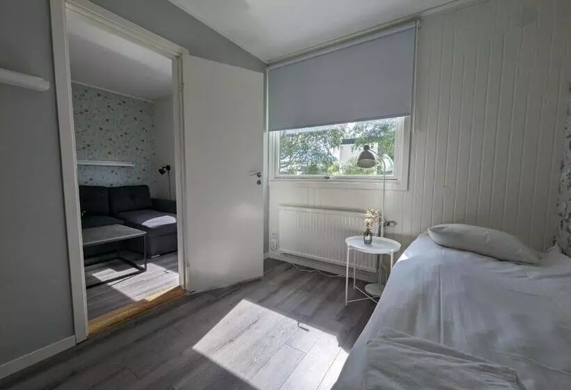 تختخواب و صبحانه Motell Fyra Hästar