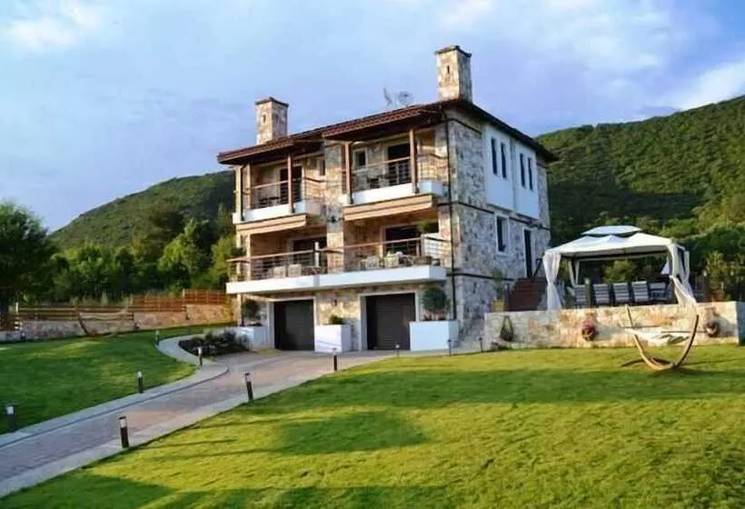 Evmorfes Villas
