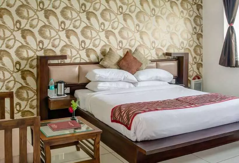 Gajraj Trails Resort