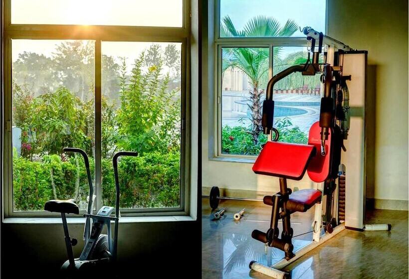 Gajraj Trails Resort