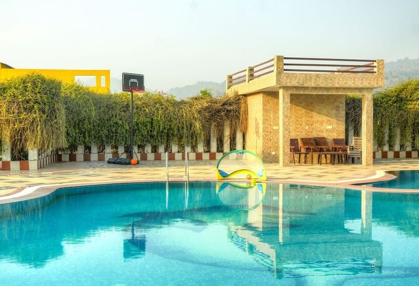 Gajraj Trails Resort