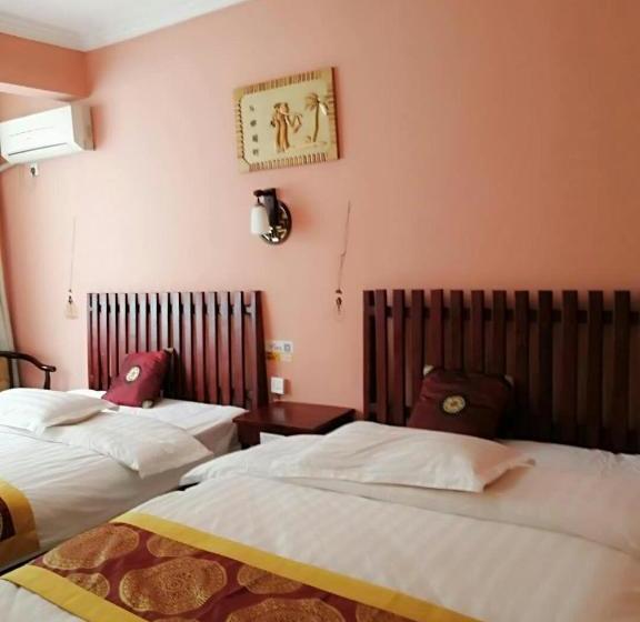 פונדק Shan Ju Ge Hotel Yangshuo