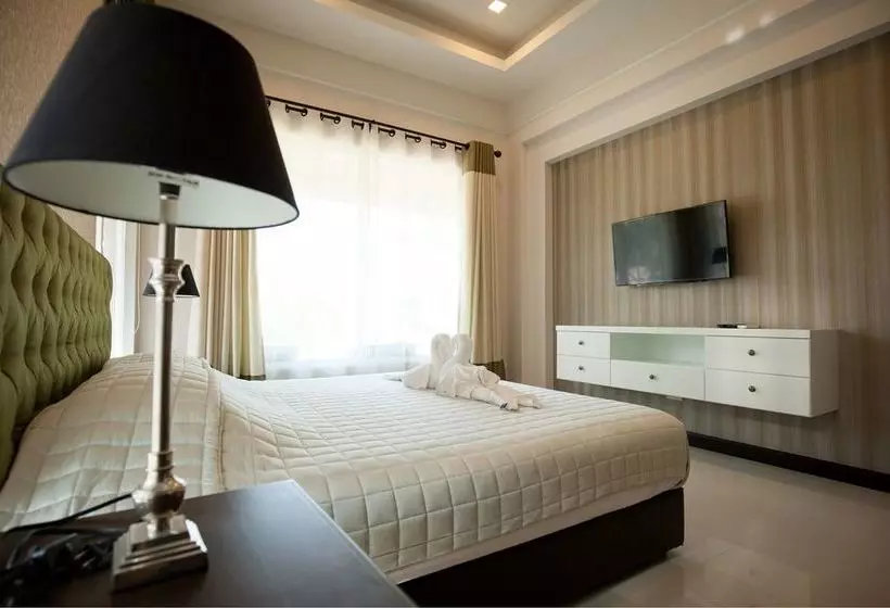 Hotelli Dream Garden Resort