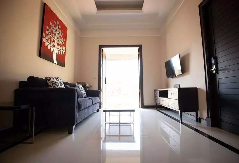 Hotelli Dream Garden Resort