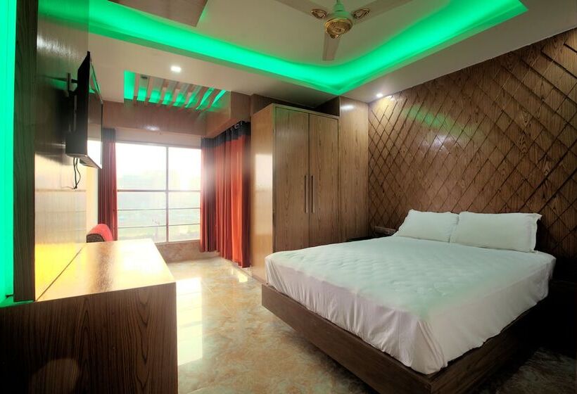 هتل Galaxy Resort Limited