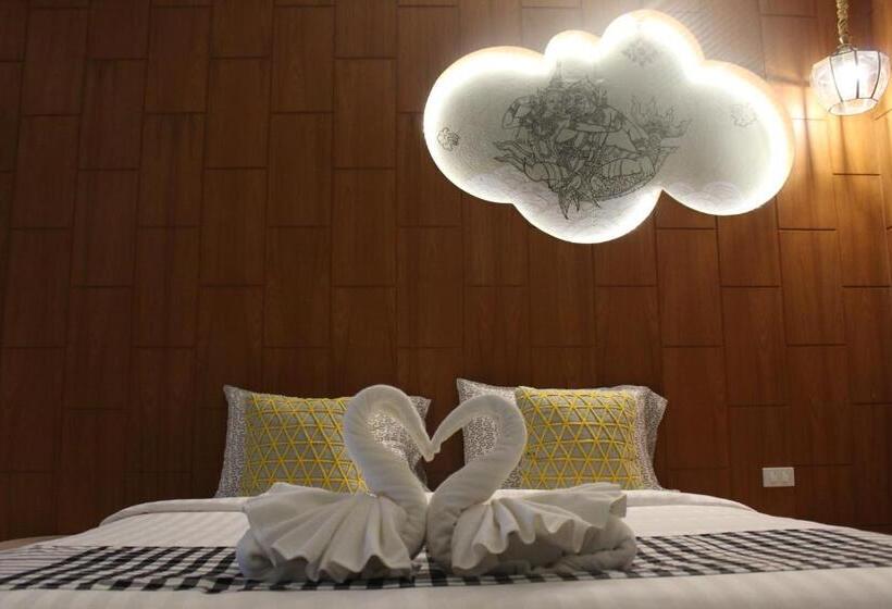 Hotel Koh Ngai Paradise Beach