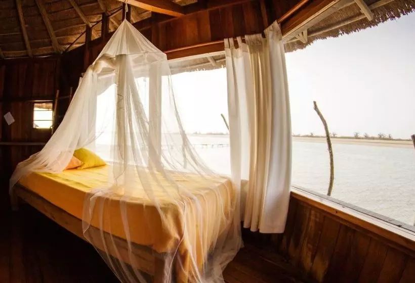 هتل Lodges Des Collines De Niassam