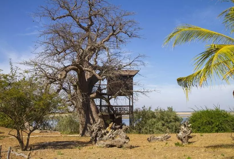 هتل Lodges Des Collines De Niassam