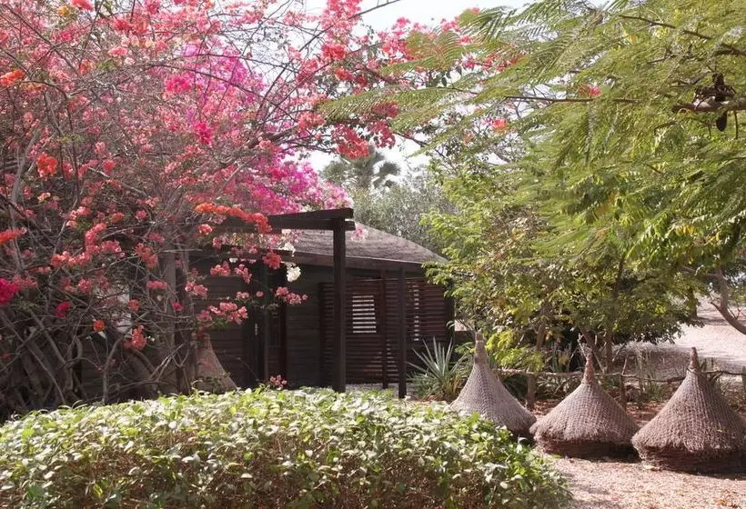 هتل Lodges Des Collines De Niassam